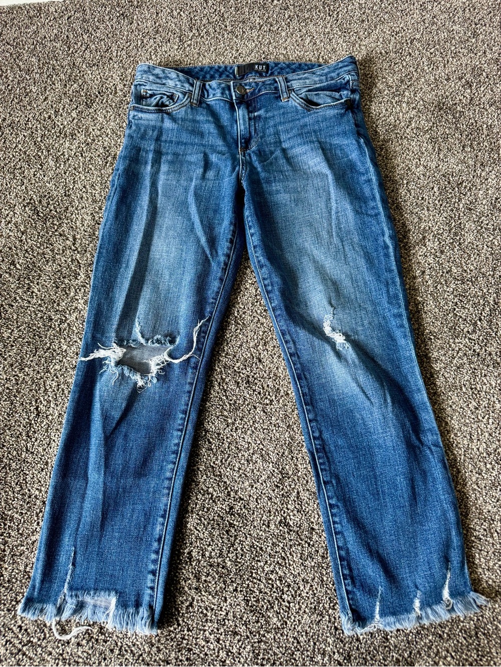 Kut from the Kloth Women’s Reese Ankle Straight Leg Raw Hem Distressed - Size 8